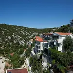 Konukevi Paradise With Amazing Sea View 3*