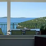 Konukevi Paradise With Amazing Sea View 3*