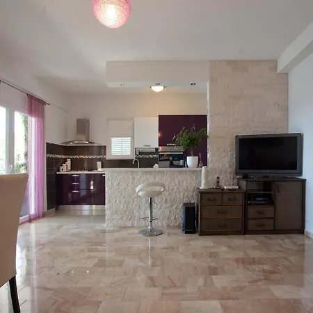 Apartment Paradise With Amazing Sea View