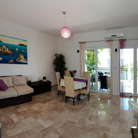 Paradise With Amazing Sea View Apartment