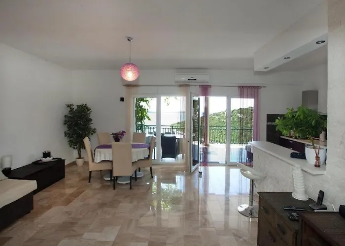 Paradise With Amazing Sea View Vinišće