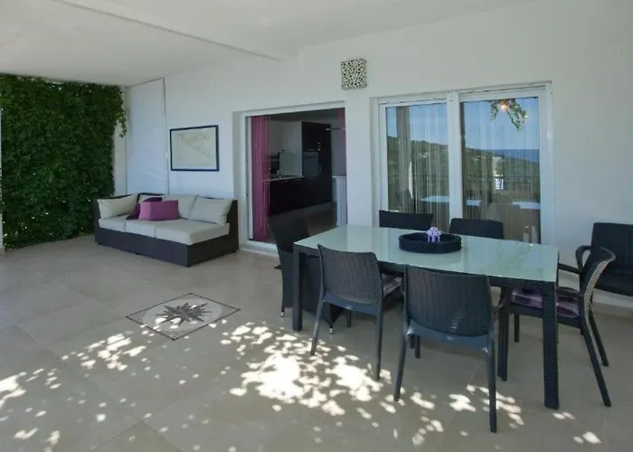 Paradise With Amazing Sea View 3*