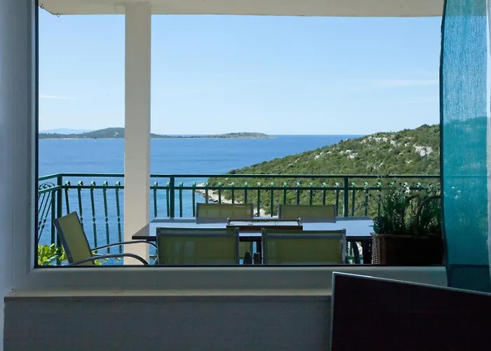 Vendégház Paradise With Amazing Sea View 3*